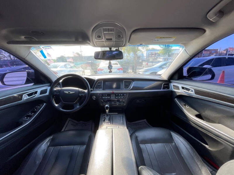 2016 Hyundai Genesis