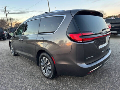 2021 Chrysler Pacifica Hybrid Touring L