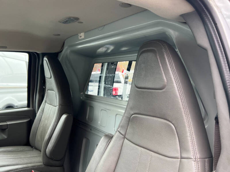 2019 Chevrolet Express 2500