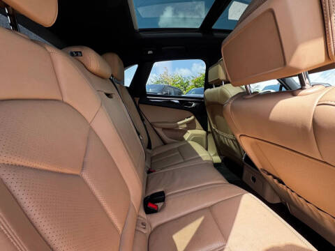 2019 Porsche Macan S