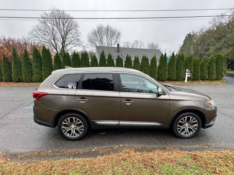 2017 Mitsubishi Outlander SEL