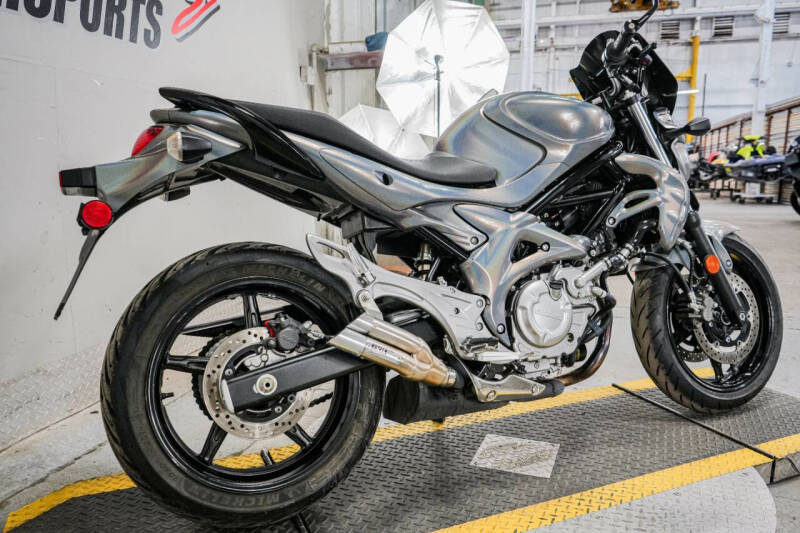 2013 Suzuki SFV650 Gladius