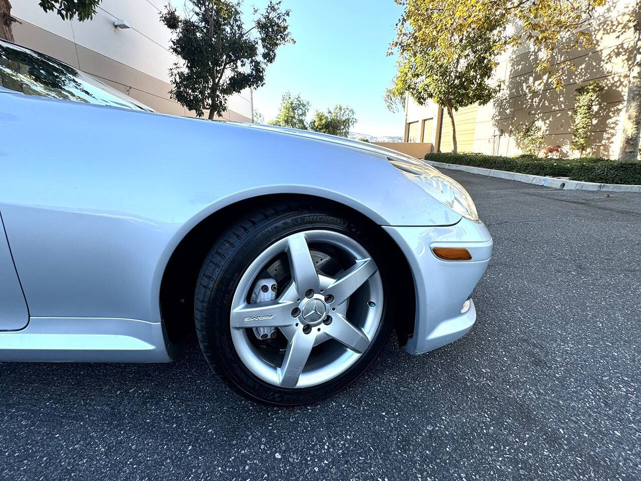 2006 Mercedes-Benz SLK for sale at DE AUTOS INC in San Juan Capistrano, CA