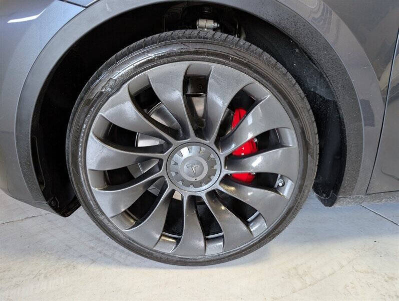 2023 Tesla Model Y Performance