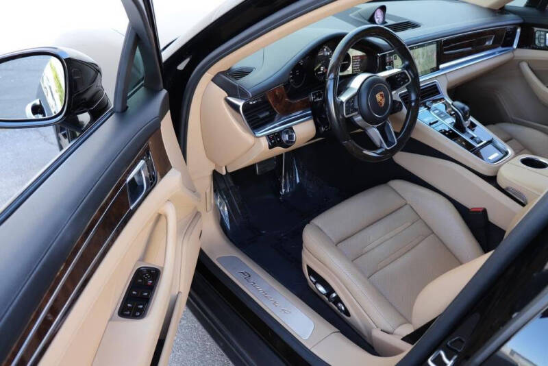 2018 Porsche Panamera 4 E-Hybrid