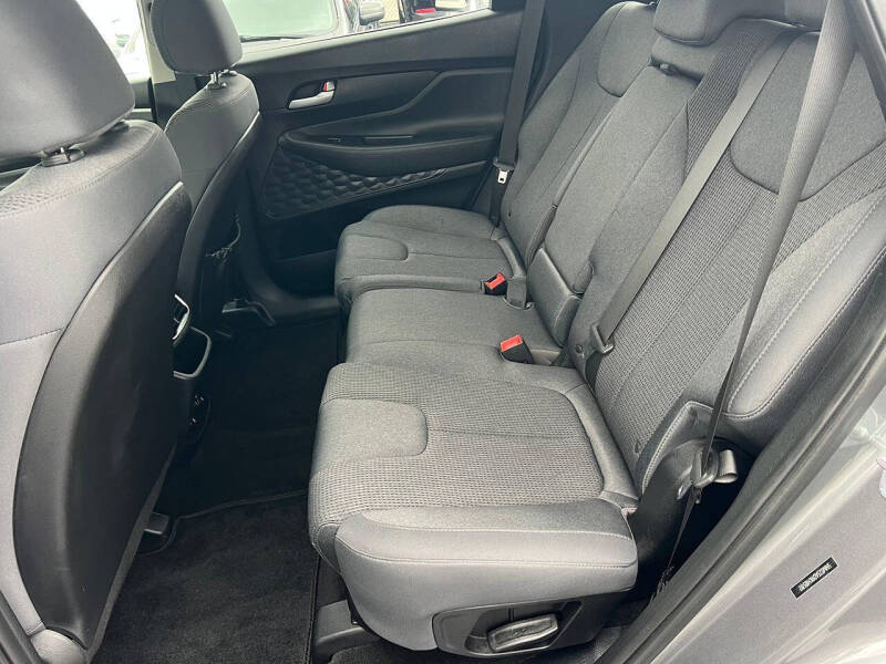 2019 Hyundai Santa Fe SE 2.4L