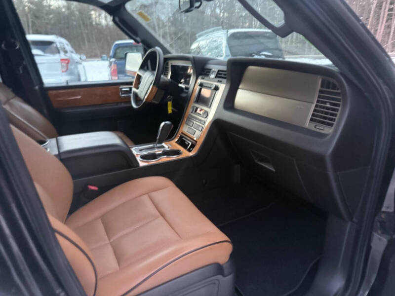 2011 Lincoln Navigator L