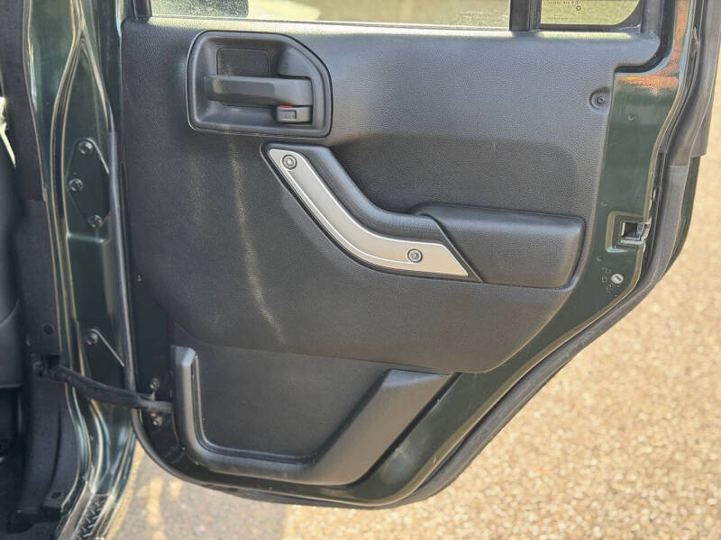 2011 Jeep Wrangler Unlimited Sahara