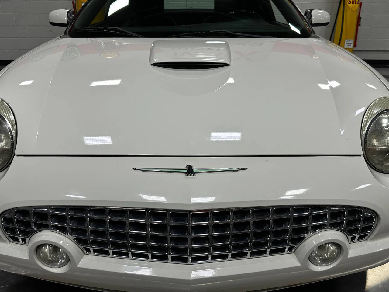 2003 Ford Thunderbird 104