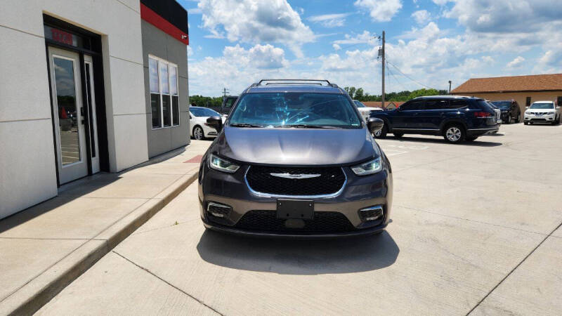2022 Chrysler Pacifica Touring L