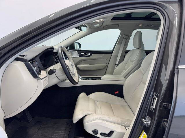 2022 Volvo XC60 Recharge T8 Inscription