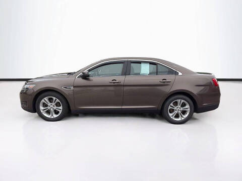 2016 Ford Taurus SEL