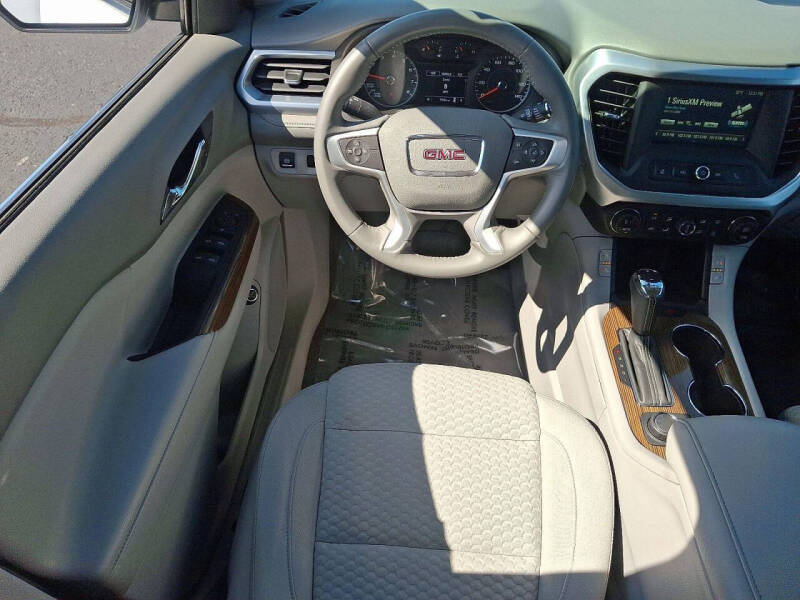 2018 GMC Acadia SLE-2