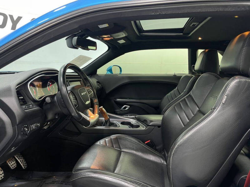 2016 Dodge Challenger SRT 392