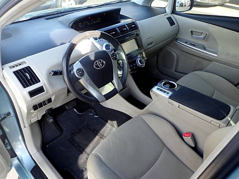2013 Toyota Prius v