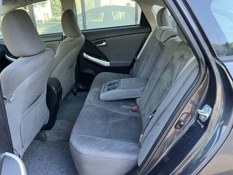 2012 Toyota Prius Two