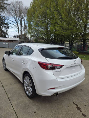 2017 Mazda MAZDA3 Touring