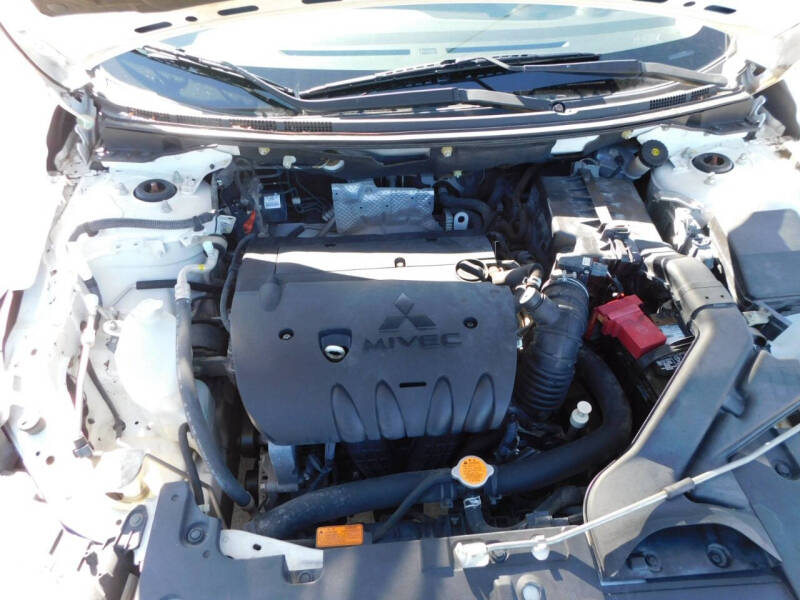 2013 Mitsubishi Lancer ES