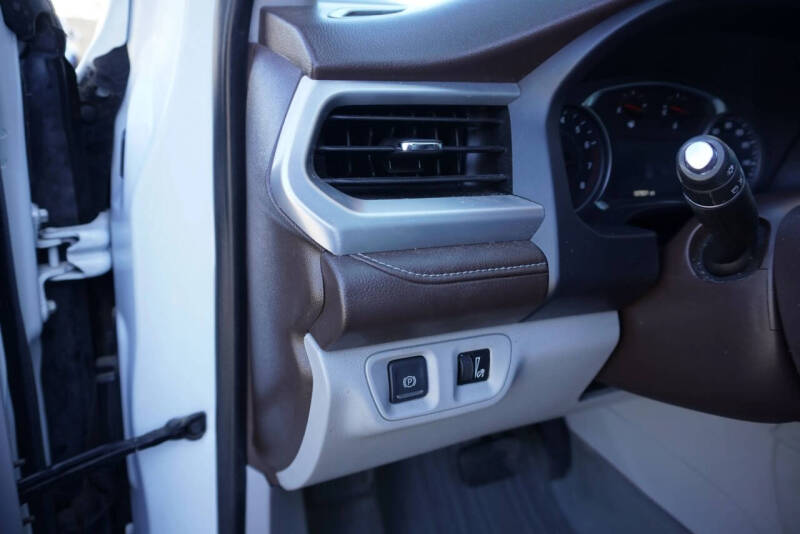 2022 GMC Acadia SLE
