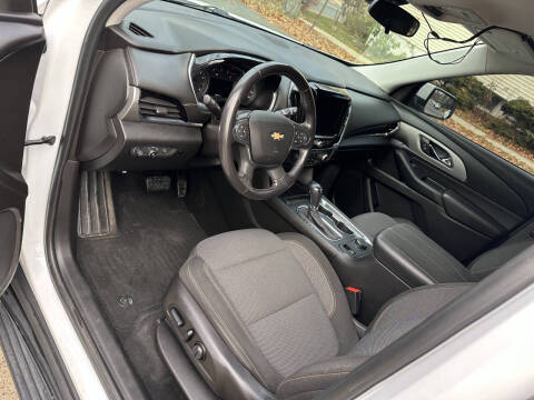 2018 Chevrolet Traverse LT Cloth