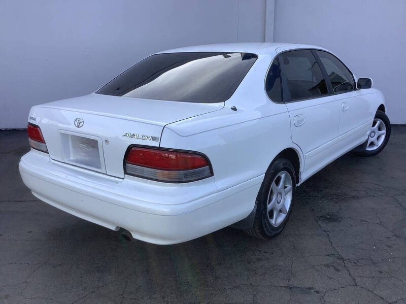 1995 Toyota Avalon XLS