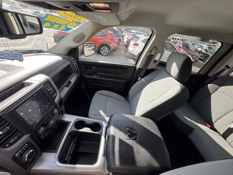 2023 RAM 1500 Classic Express