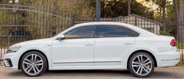 2017 Volkswagen Passat 1.8T R-Line