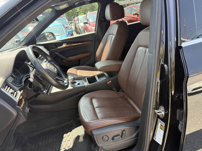 2018 Audi Q5 2.0T quattro Premium Plus