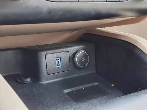 2020 Ford Escape Hybrid Titanium