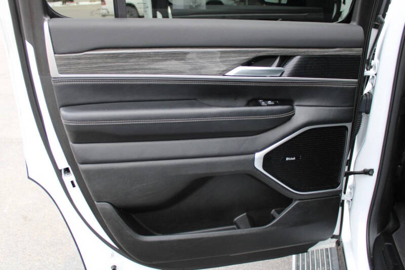 2022 Jeep Wagoneer Series III