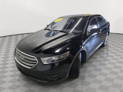 2018 Ford Taurus SEL