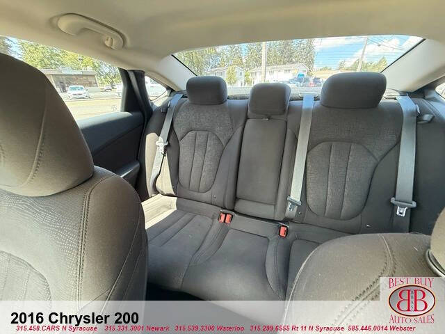 2016 Chrysler 200