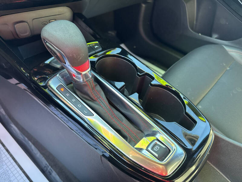 2025 Chevrolet Trax RS