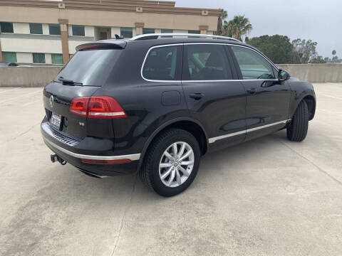 2016 Volkswagen Touareg VR6 Sport