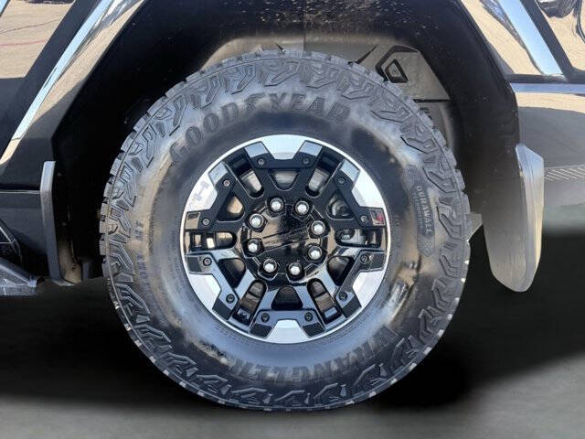 2024 GMC HUMMER EV 2X