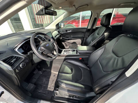 2021 Ford Edge Titanium
