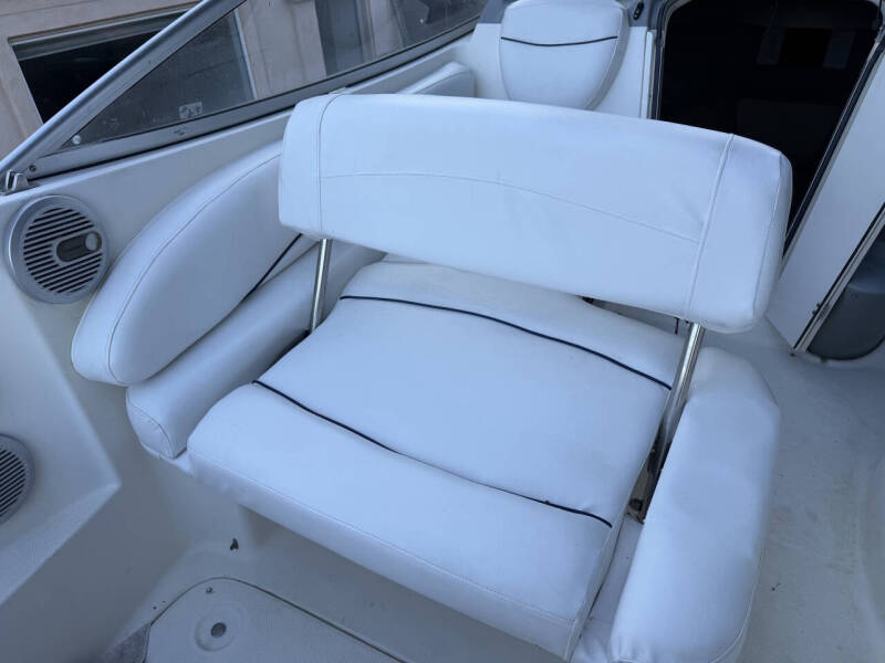 2004 Bayliner 245