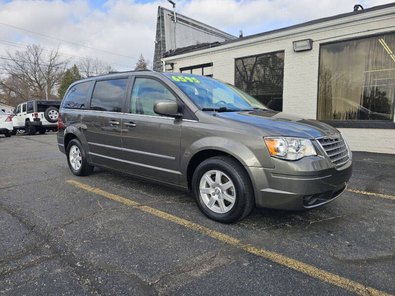 2010 Chrysler Town and Country Touring Plus