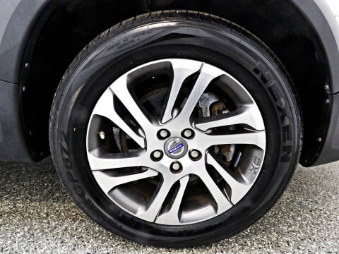 2015 Volvo XC70 T5 Drive-E Premier Plus