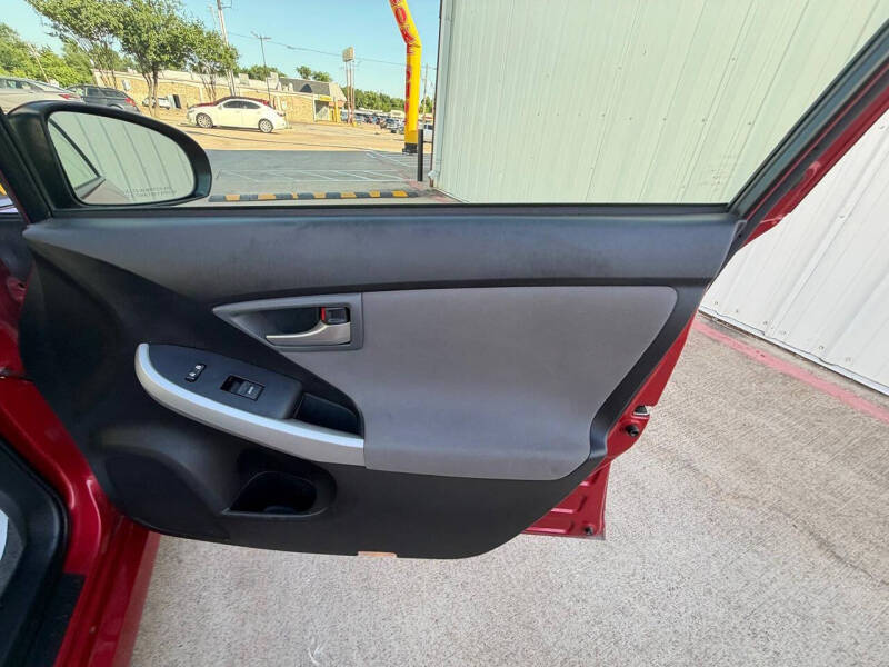 2013 Toyota Prius Two