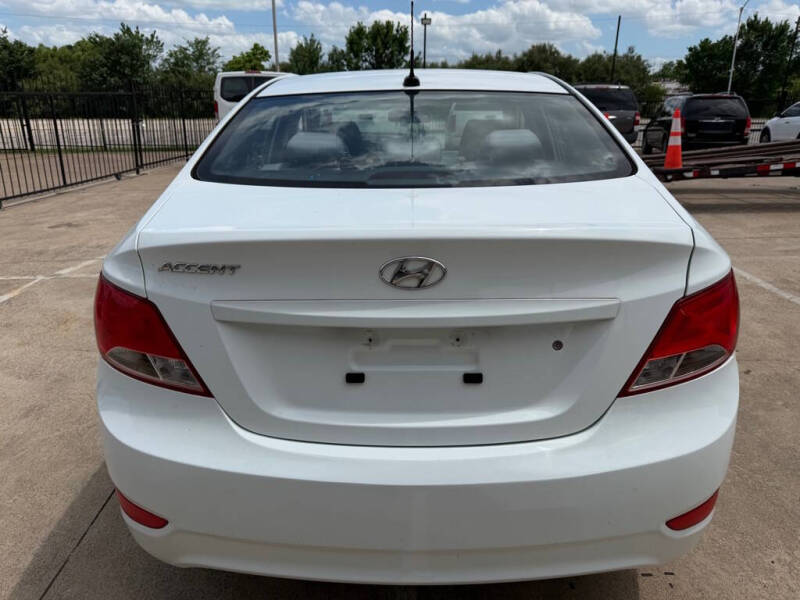 2015 Hyundai Accent GLS