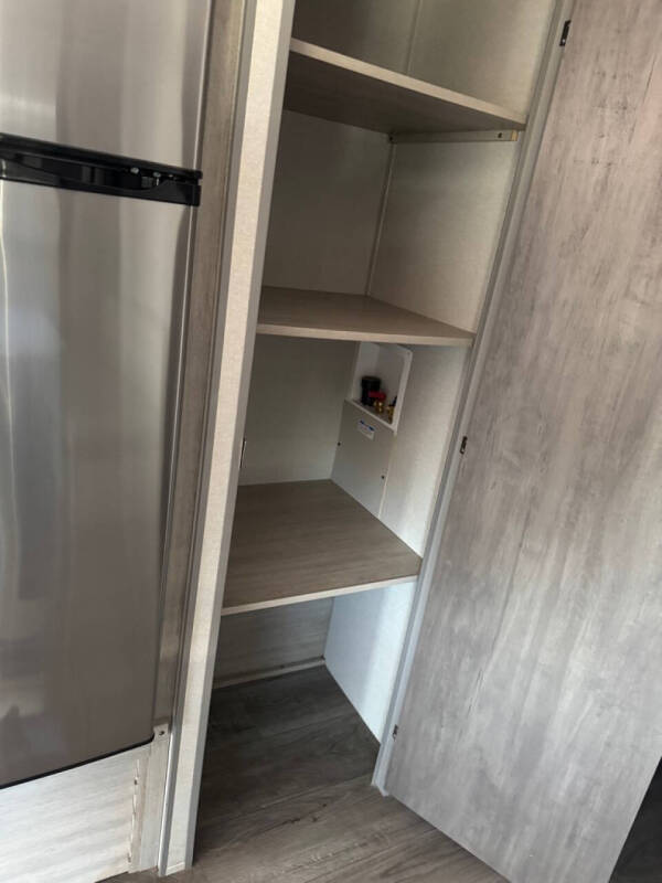 2025 Catalina Yachts 261BHS