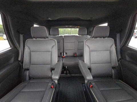 2023 GMC Yukon SLT