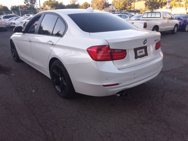 2013 BMW 3 Series 328i