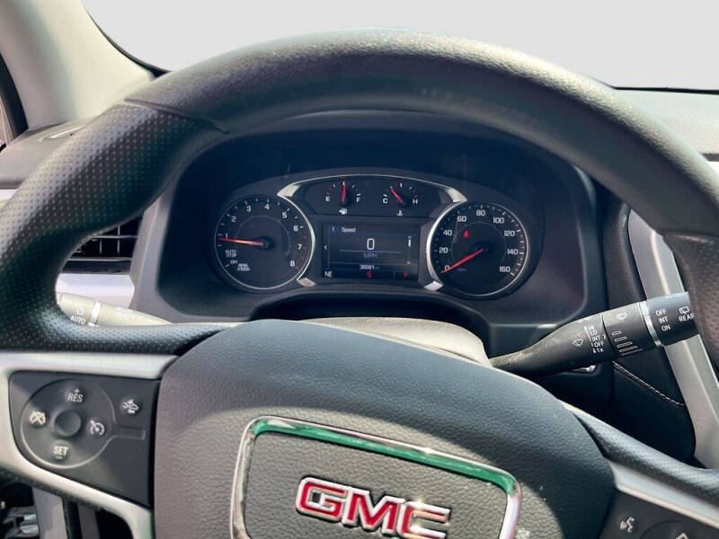 2023 GMC Acadia SLE