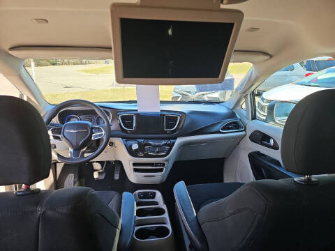 2017 Chrysler Pacifica Touring