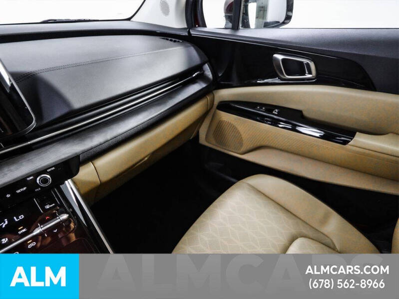 2024 Kia Carnival EX