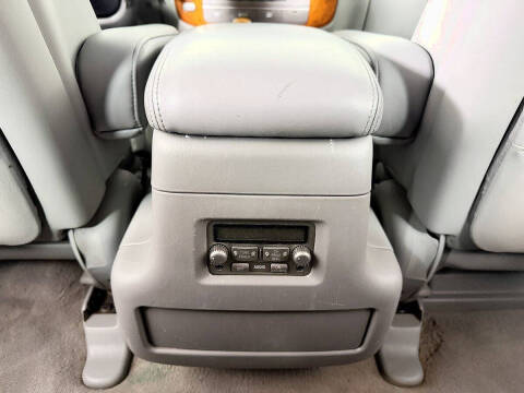 2004 Lexus LX 470