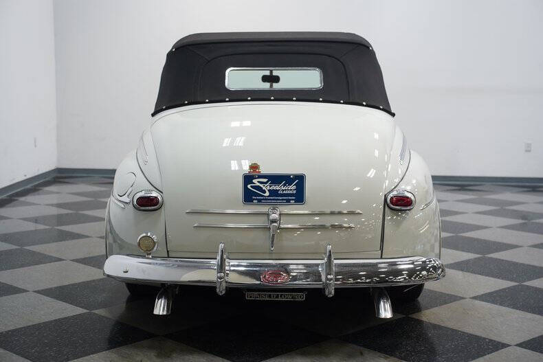 1946 Ford Super Deluxe