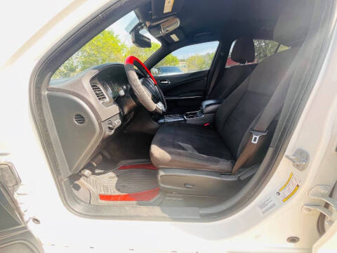 2013 Dodge Charger SE